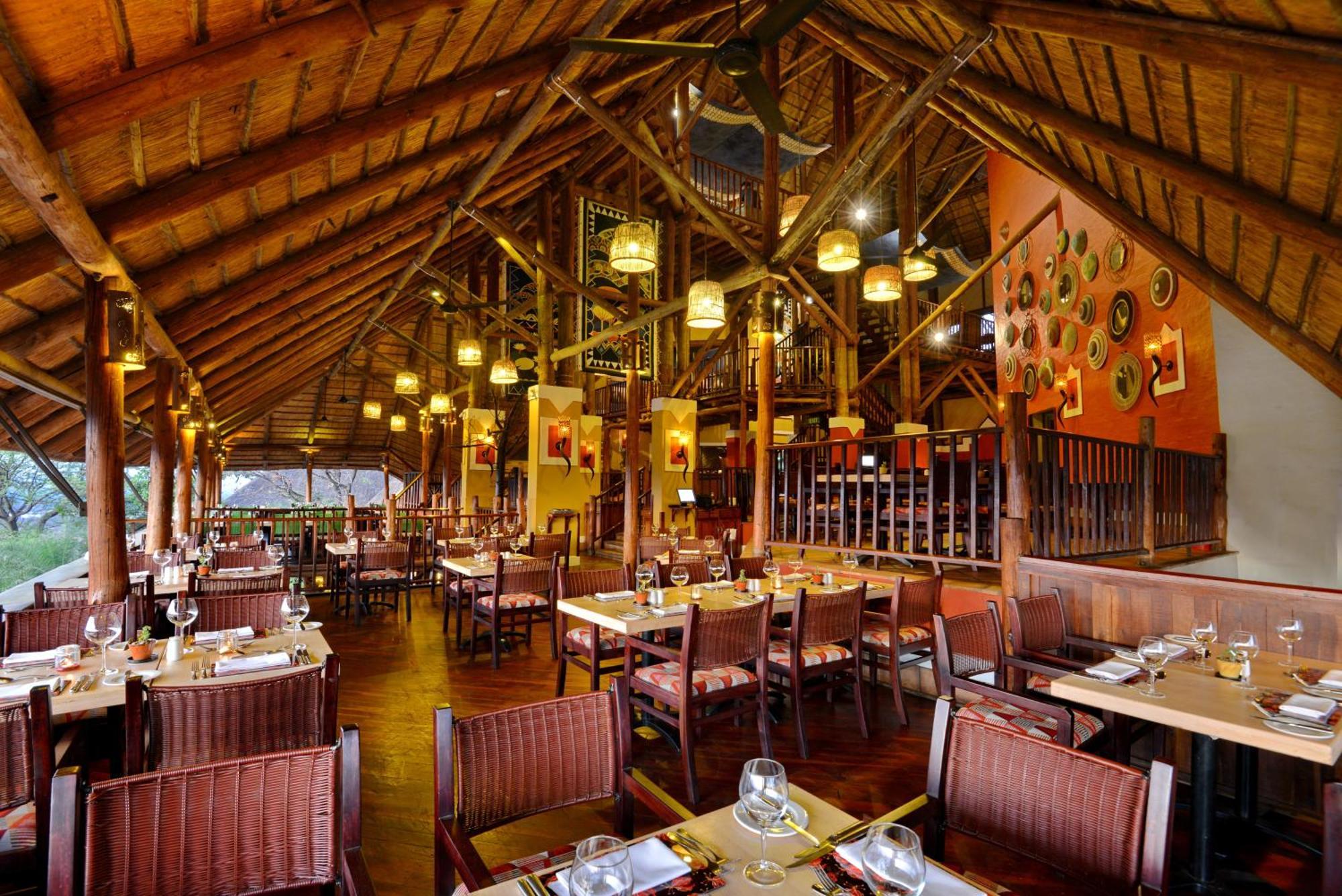 Victoria Falls Safari Suites Εξωτερικό φωτογραφία