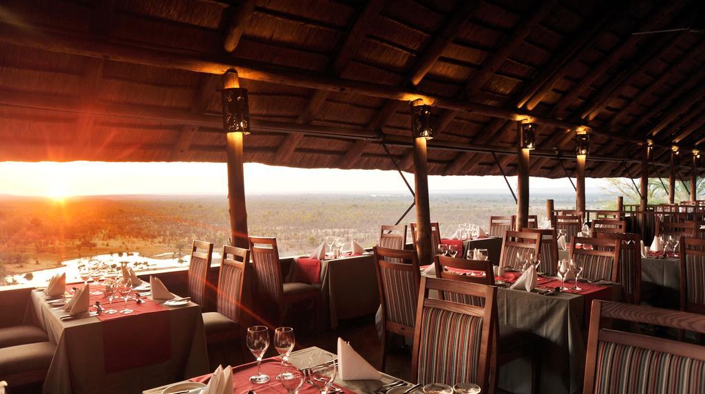 Victoria Falls Safari Suites Εξωτερικό φωτογραφία