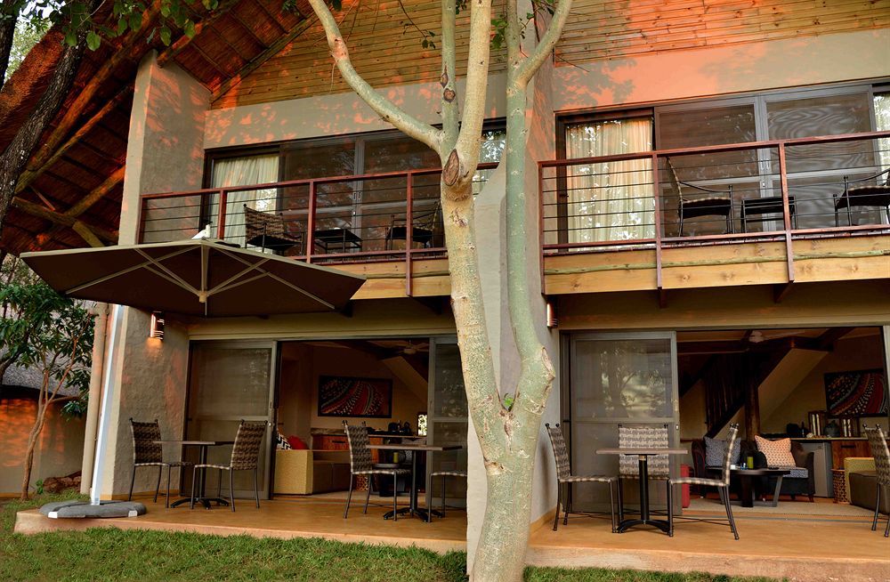 Victoria Falls Safari Suites Εξωτερικό φωτογραφία